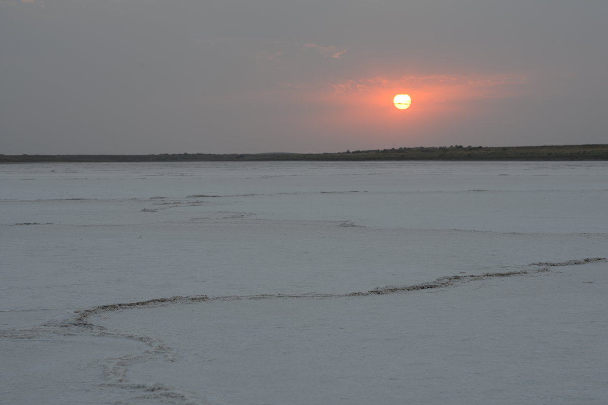 закат солнца перед пыльной бурей - Медведев Сергей 