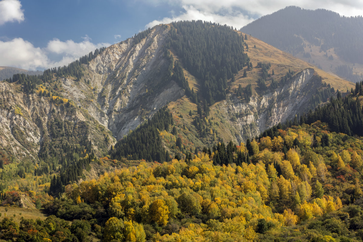 осень в горах - Горный турист Иван Иванов