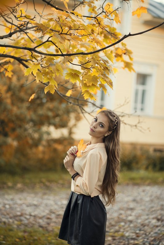 Жёлтый листья - Женя Рыжов