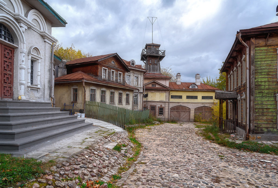 Старый город - Эдуард Пиолий