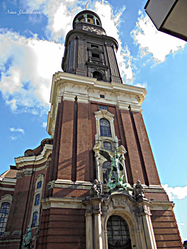 Hamburg. Michaelkirche - Nina Yudicheva