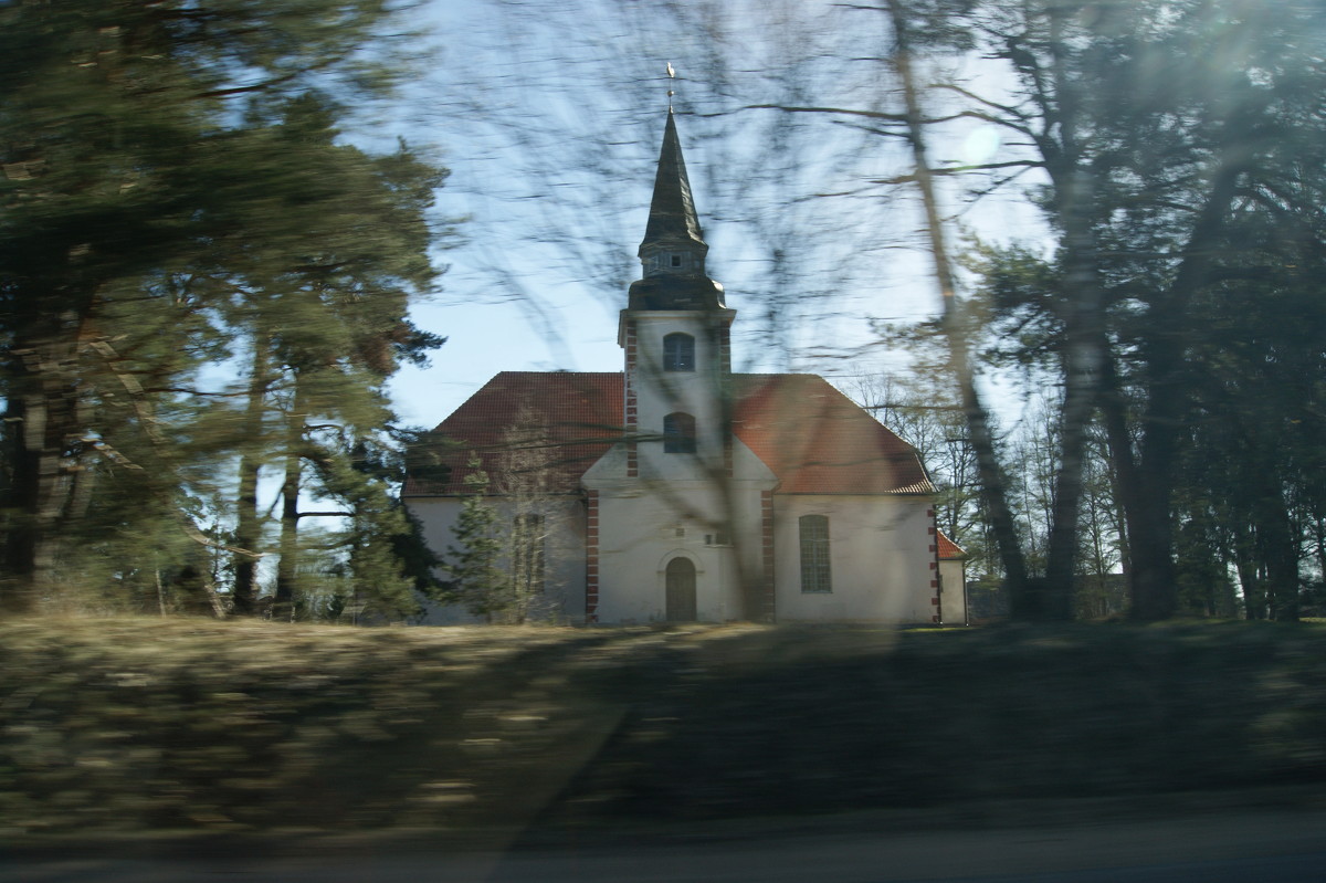 Церковь в Салацгриве - Ольга Захаренко
