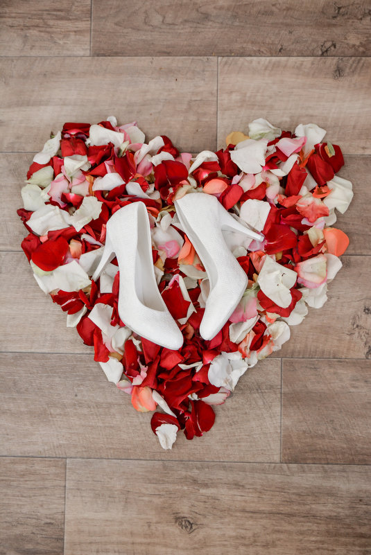 свадебные туфли на липесках из роз в форме сердца - Виталий KsandR Александров