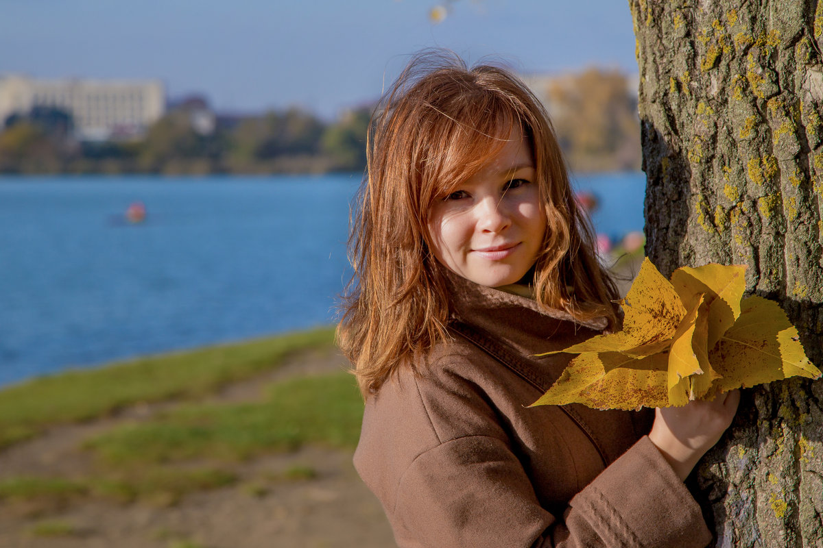 Я))) и Осень ( Краснодар, набережная реки Кубань, на др. стороны Солнечного острова, ноябрь 2015) - Таня Харитонова