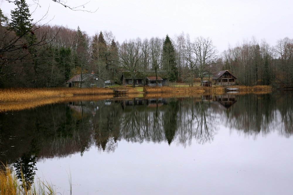 Дом у озераю - Айвар Вилюмсон