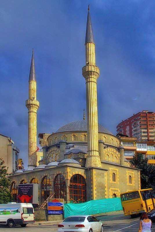 Закат на перекрестке у мечети - M Marikfoto