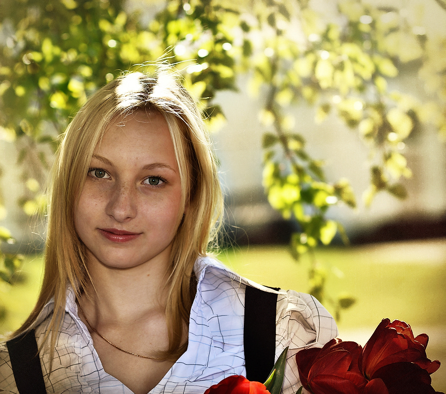 Masha, портрет с тюльпанами - Марек Shtulberg