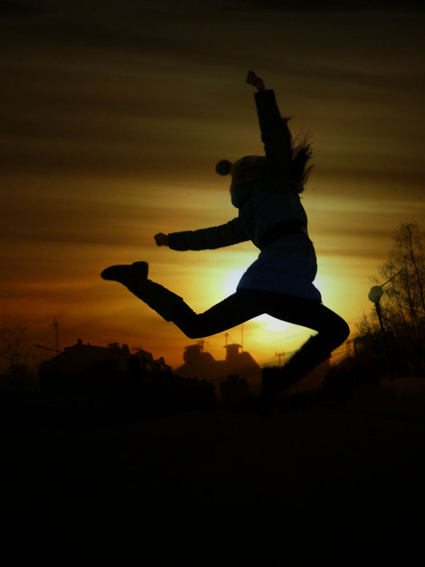 Прыжок во время заката)))))) - Ксения 