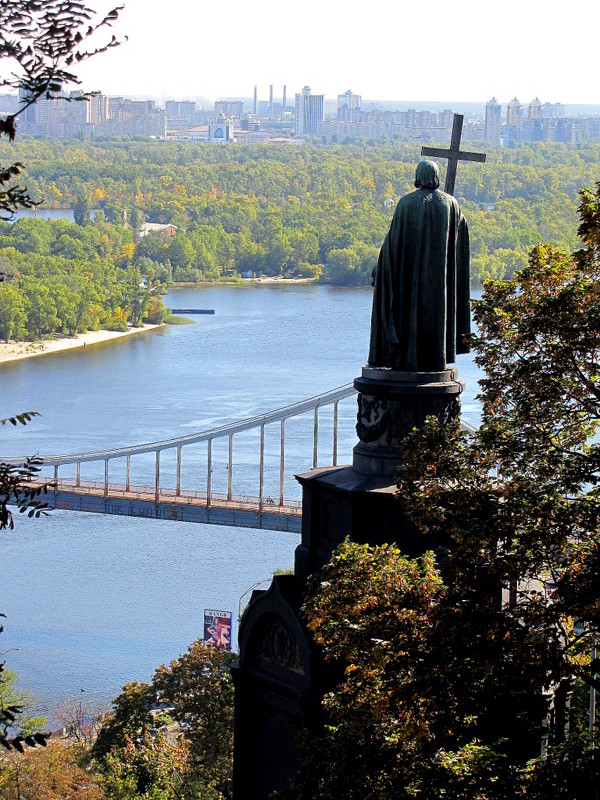 Памятник князю Владимиру - Slava Slashi