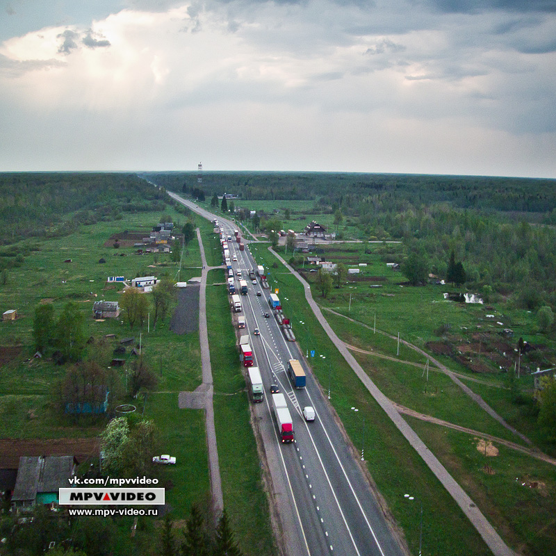 Трасса М10 (Москва - С.Петербург) в д.Мясной Бор - Павел Москалёв