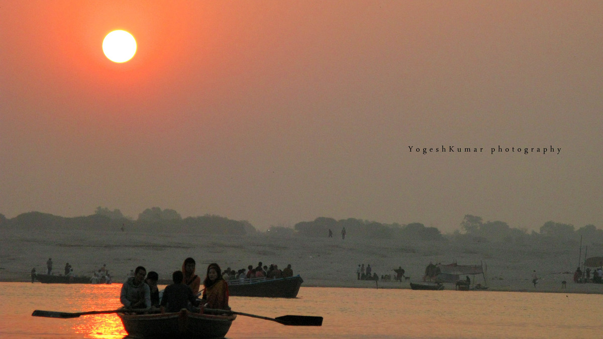 Varanasi, India - йогеш кумар