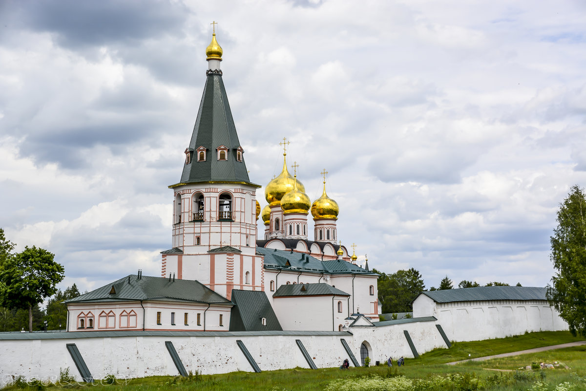 Валдайский Иверский Святоозерский Богородицкий мужской монастырь. - Виктор Орехов