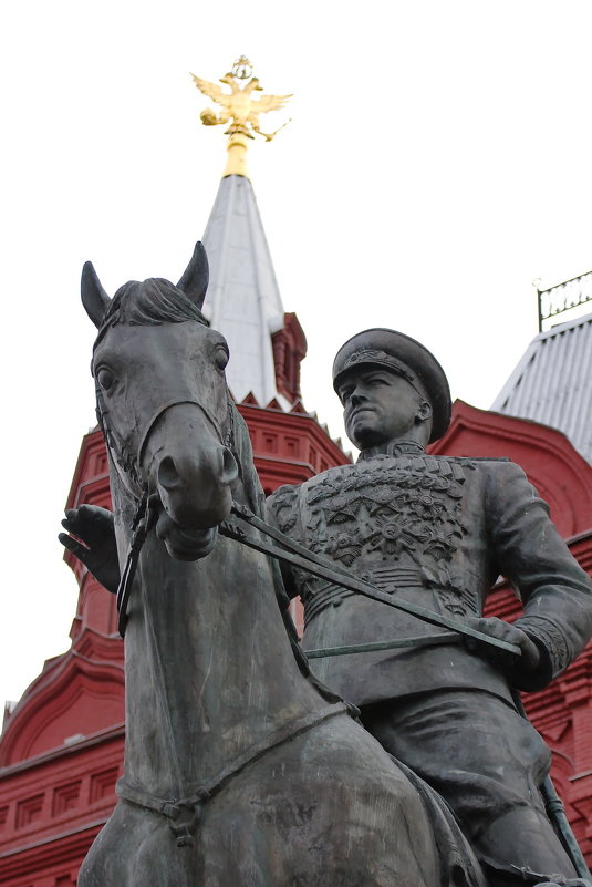 Жуков на Цезаре - Юрий Кольцов