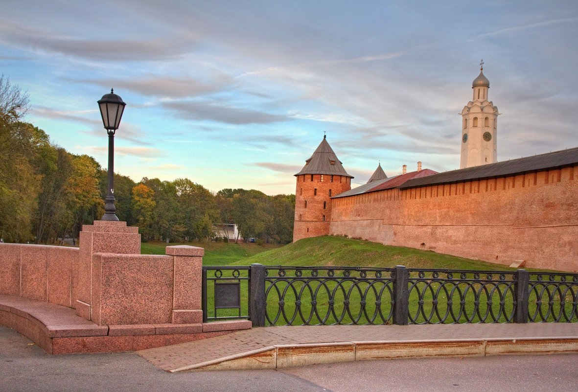 Новгородский кремль - Константин 