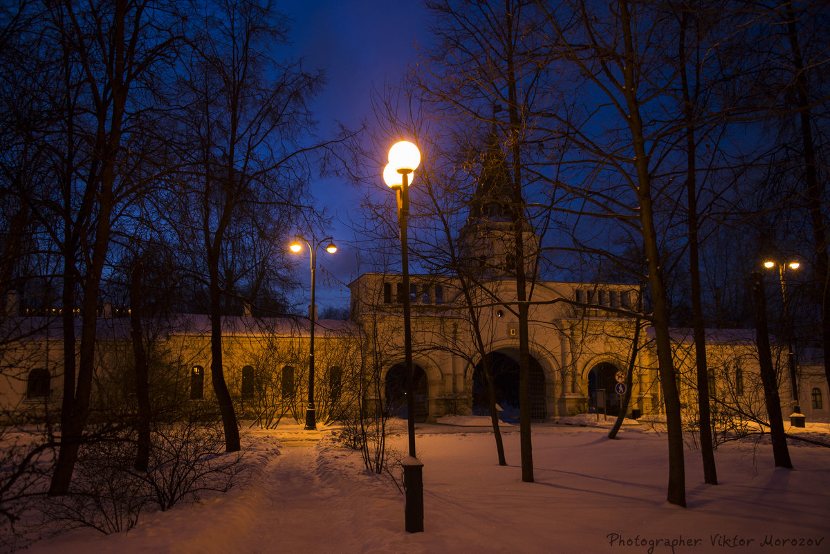 Музей-заповедник Измайлово зимней ночью - Виктор М