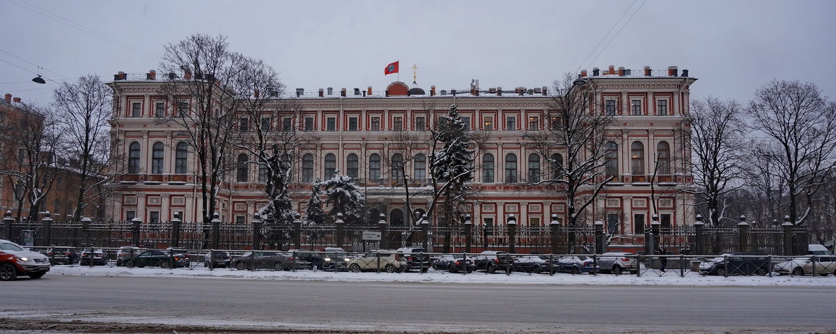 Бывшее здание профсоюзов на пл. Труда СПб - Валентина Папилова