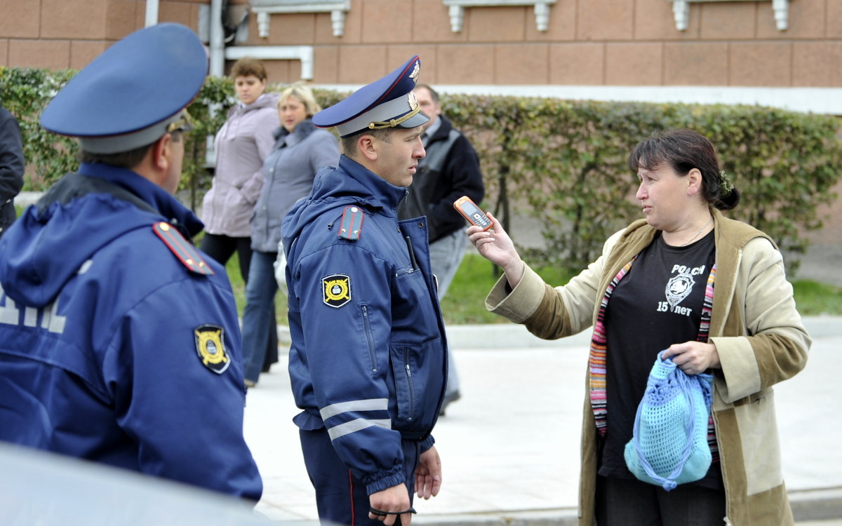 *** - Алексей Неустроев