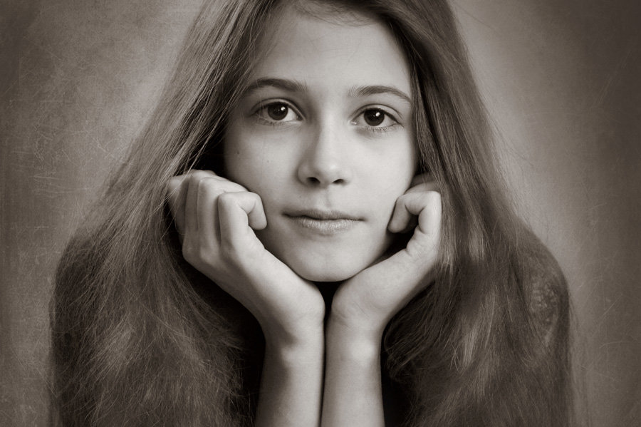 Портрет девочки - Римма Алеева