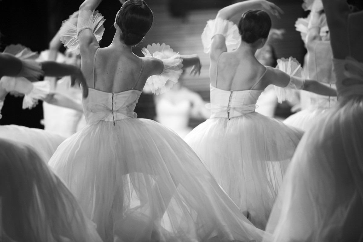 Танец - Екатерина Лыжина