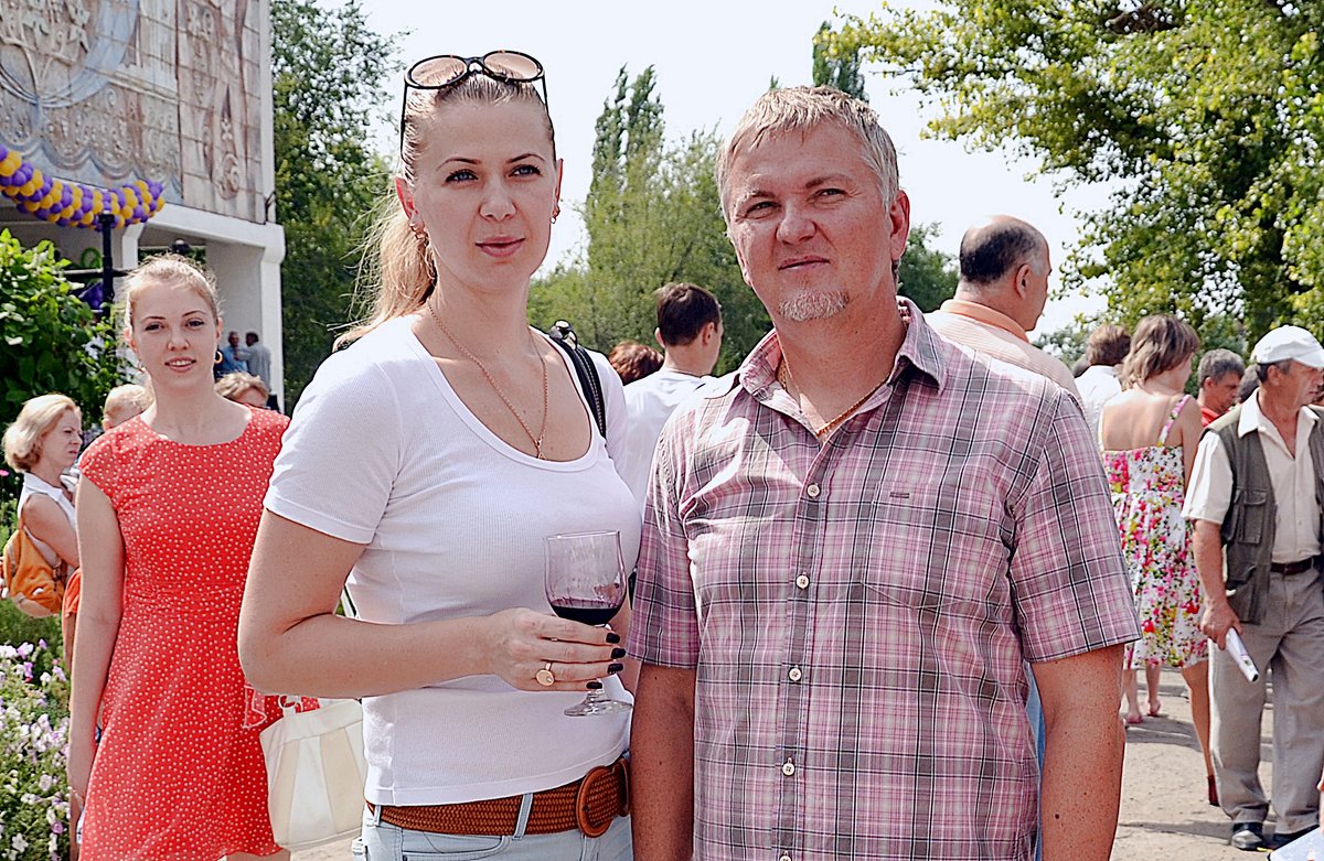 На празднике вина и винограда - Владимир Болдырев