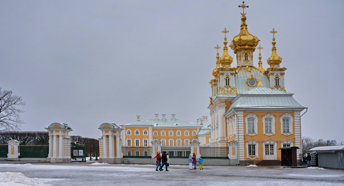 Церковный корпус в Петергофе - Валентина Папилова