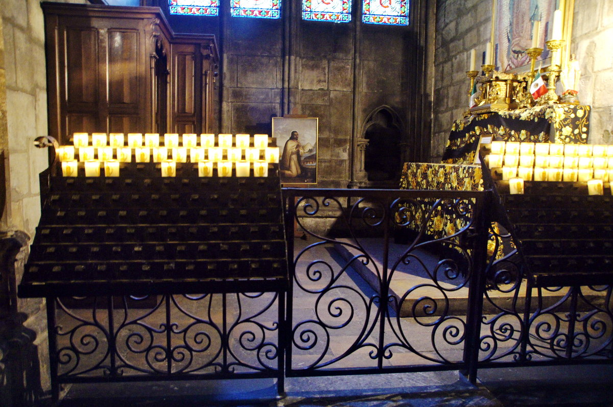 Таинство свечей.Notre-Dame de Paris - Лара ***