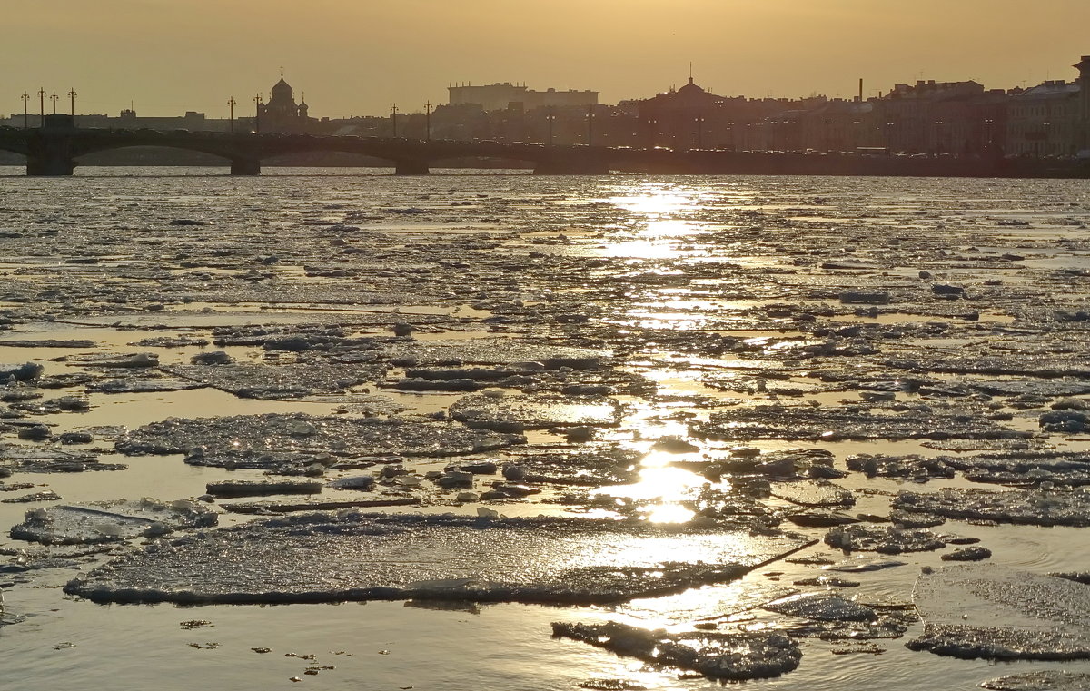 Лёд,река и солнце - Владимир Гилясев