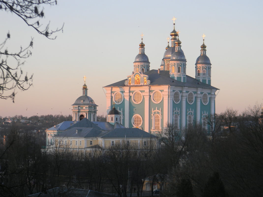 Успенский собор - Верблюжья Колючка 