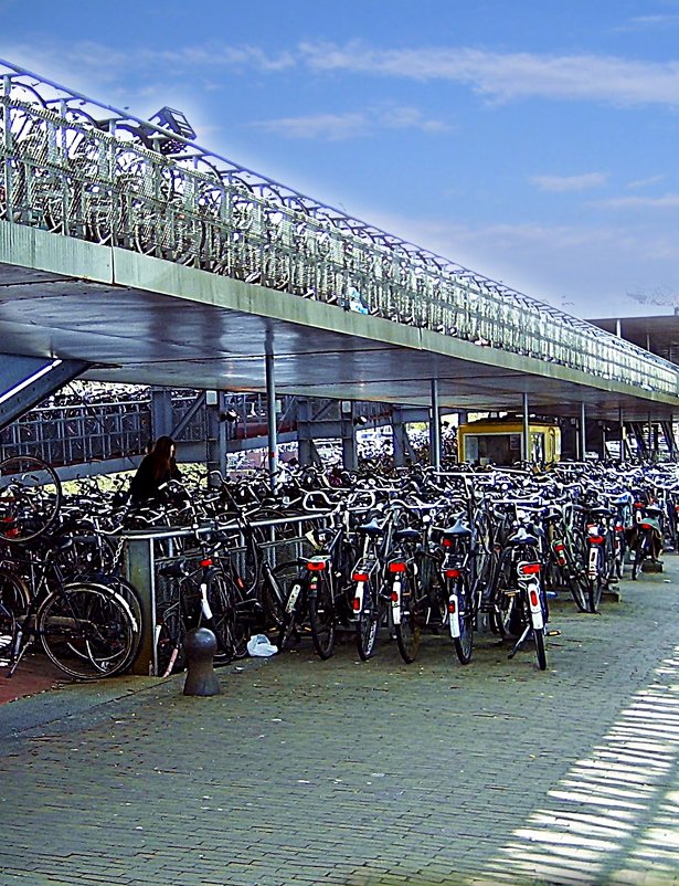 велостоянка в Амстердаме - Александр Корчемный