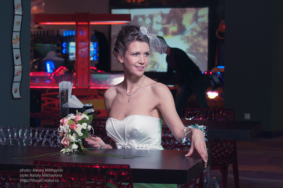 Невеста в ресторане - Алексей Михайлов