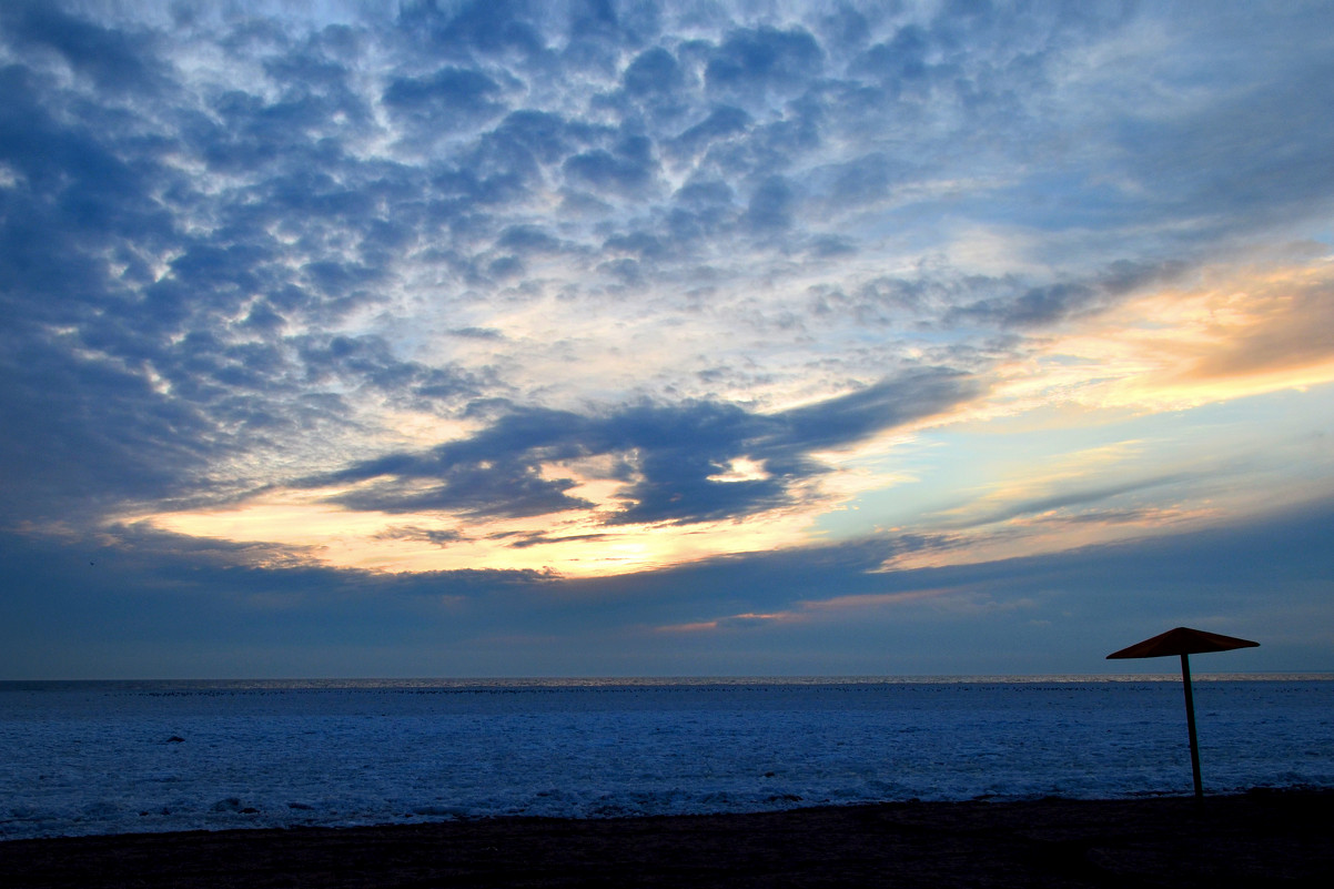 Закат на пляже - Иван Рудников