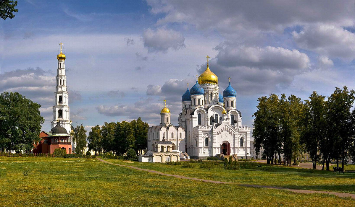 Преображенский храм Николо Угрешский монастырь