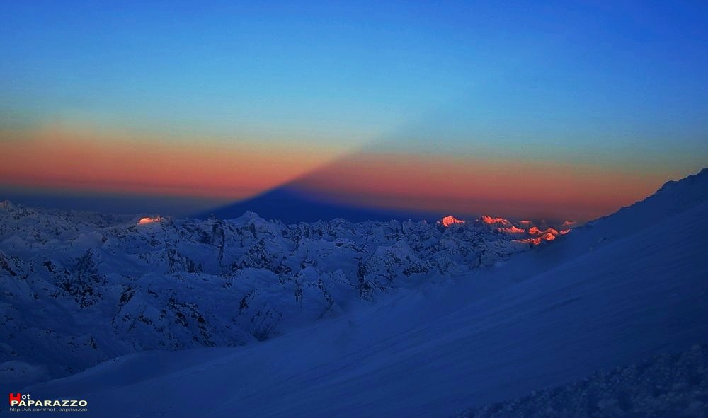 Elbrus Shadow