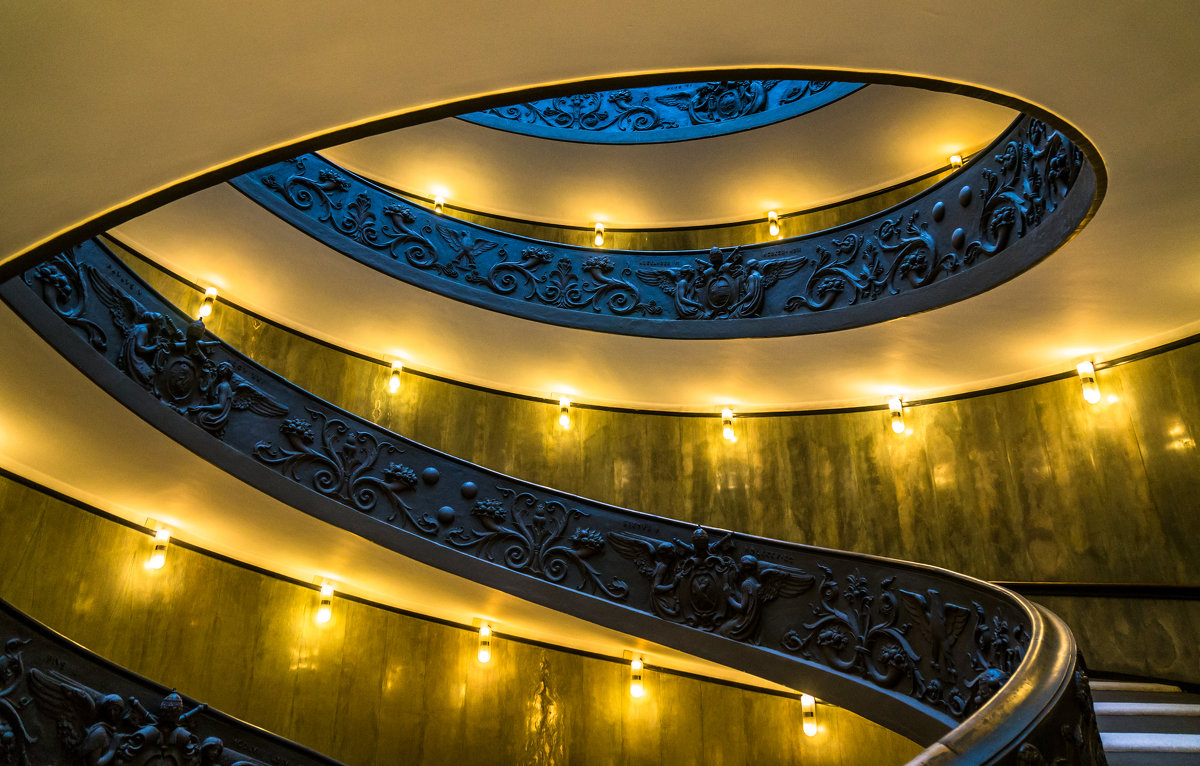 Лестница Момо в Ватикане (2-ой вариант вида с боку). Из серии "VATICAN" - Ашот ASHOT Григорян GRIGORYAN