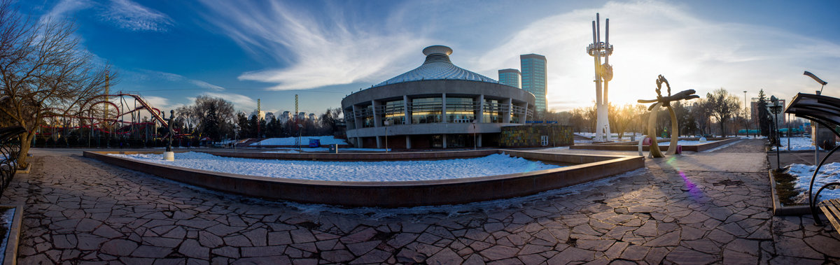 Almaty, Kazakhstan av. Abay /Circus/ - Yevgeniy Sarinov