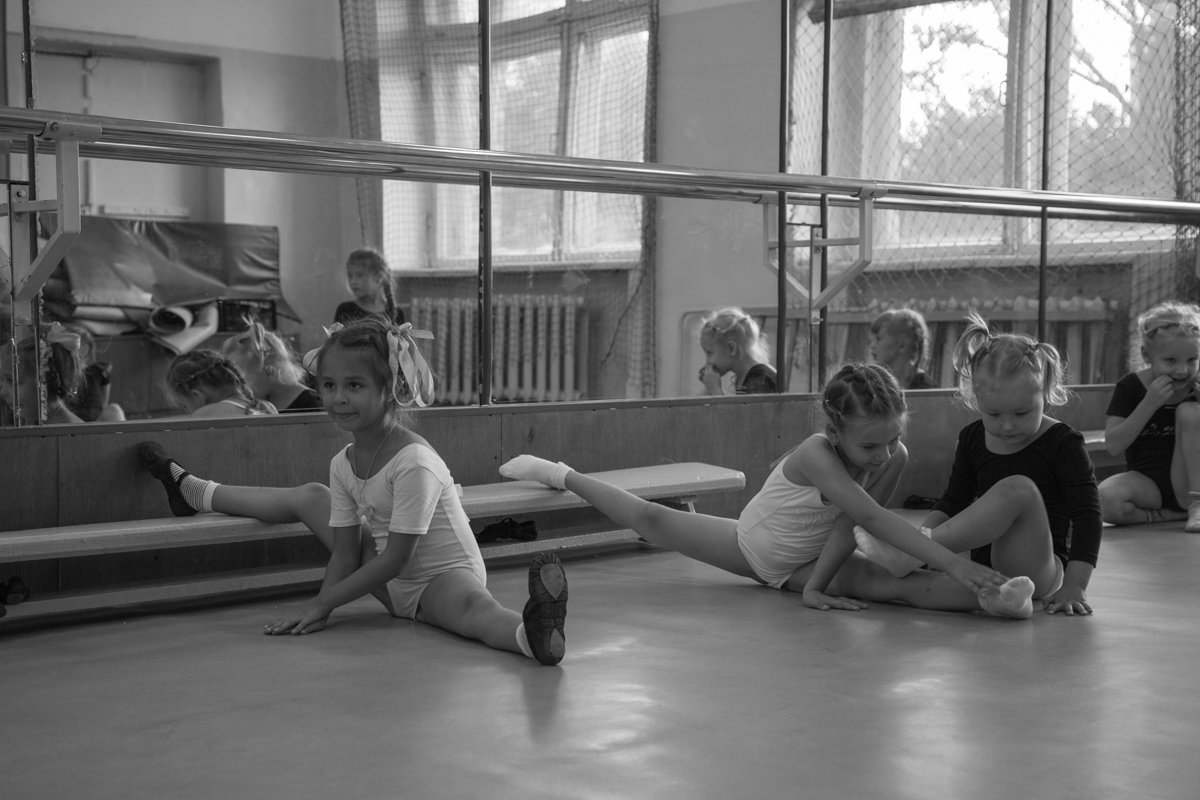 занятия в танцевальном классе - Irina Zubkova