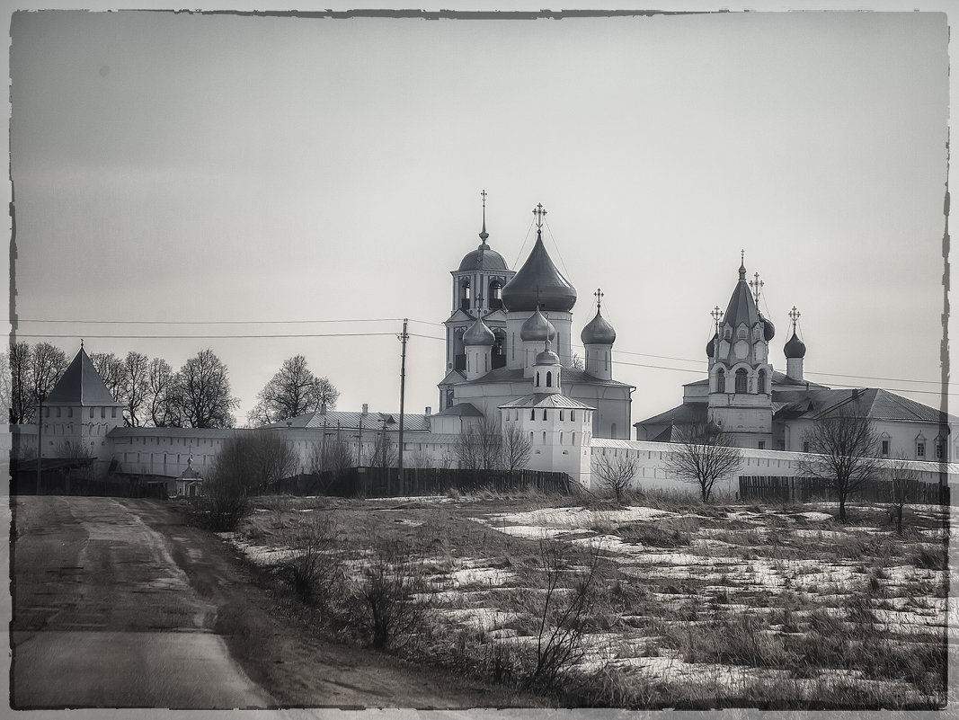 Никитский монастырь - Марина Назарова