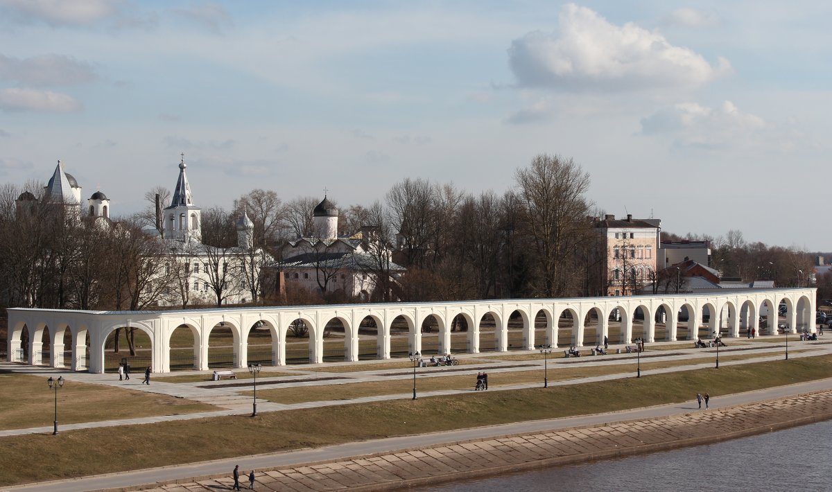 Торговая сторона. Ярославово дворище. В.Новгород. - Олег Фролов