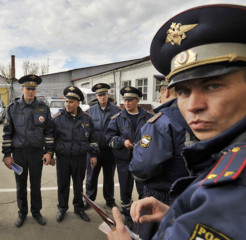 *** - Алексей Неустроев