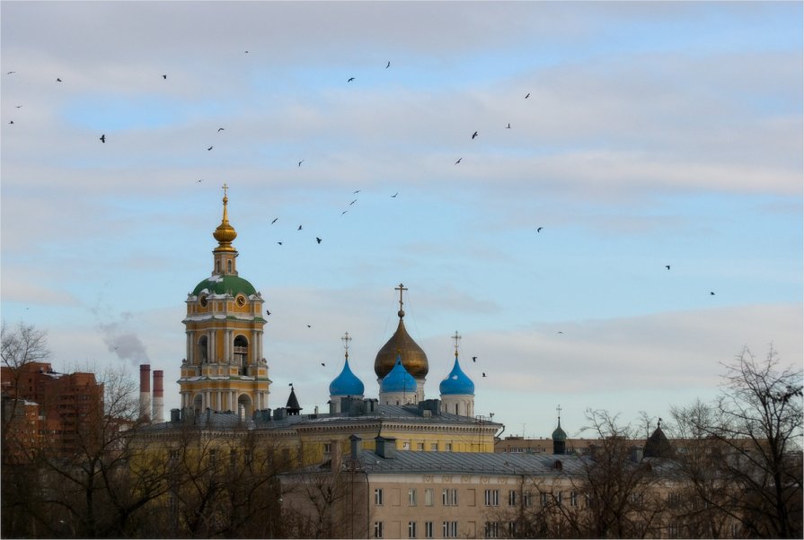 над Храмом - Сергей Мигунов