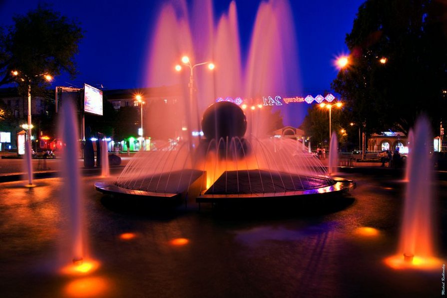 фонтан на пл. Маяковского - Михаил Рублевский
