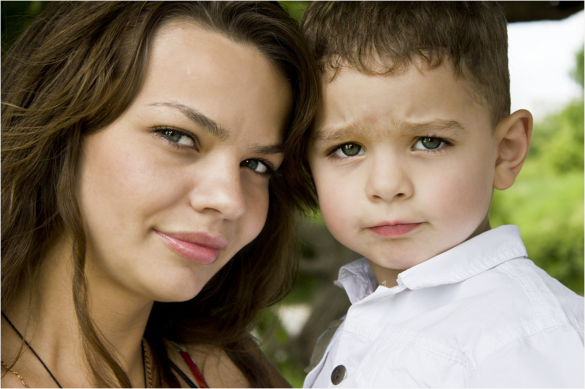 Мама с сыном - Наталья Боярко