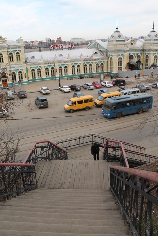 ЖДвокзал в Иркутске с высоты птичьего полета. - Юлия 