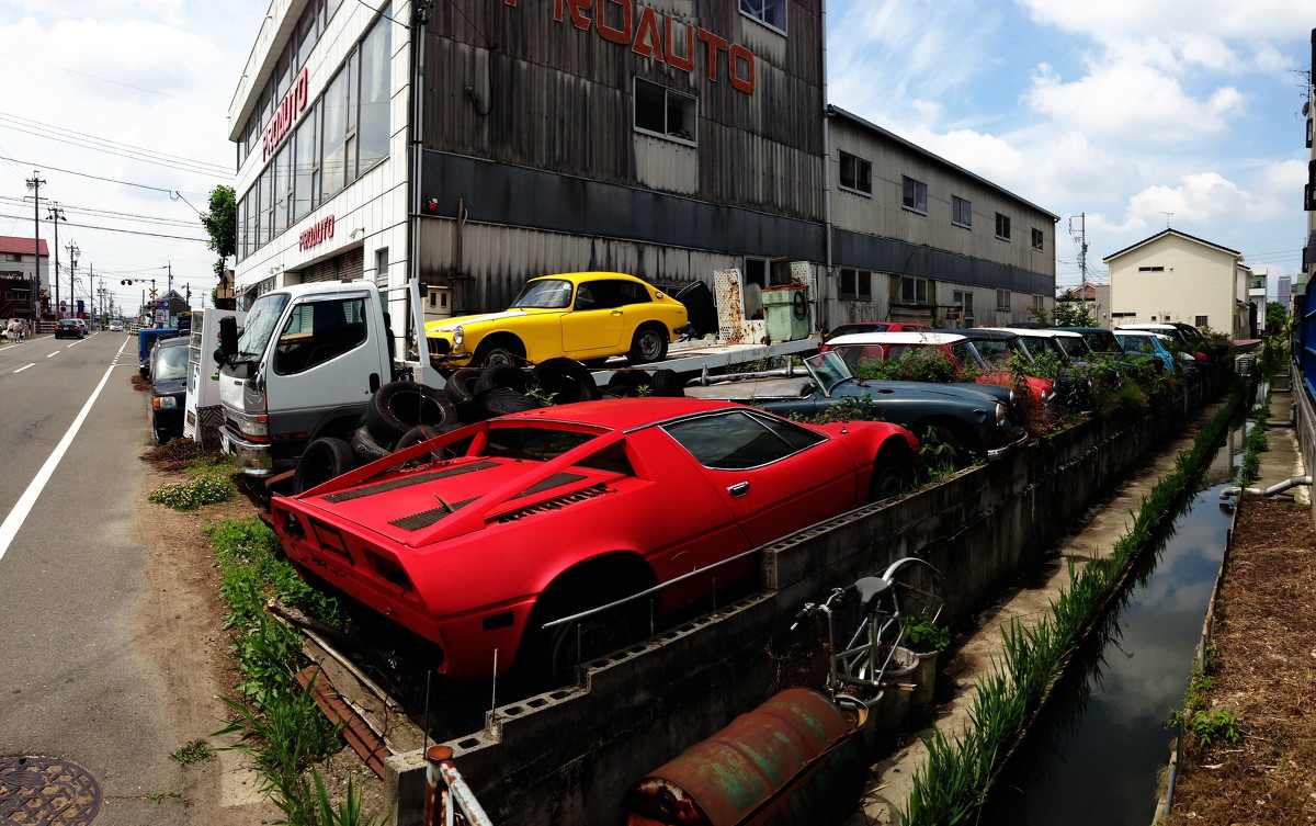 Graveyard of cars - Tazawa 