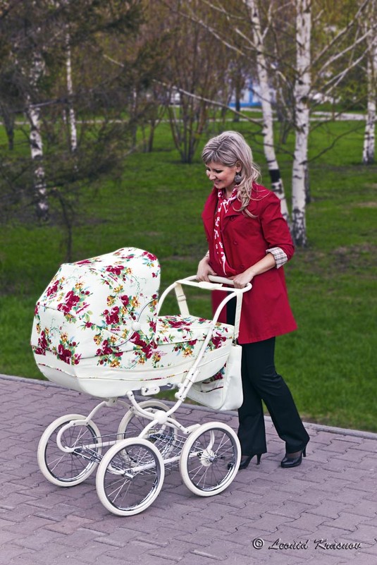 Реклама детских колясок 3 - Leonid Krasnov