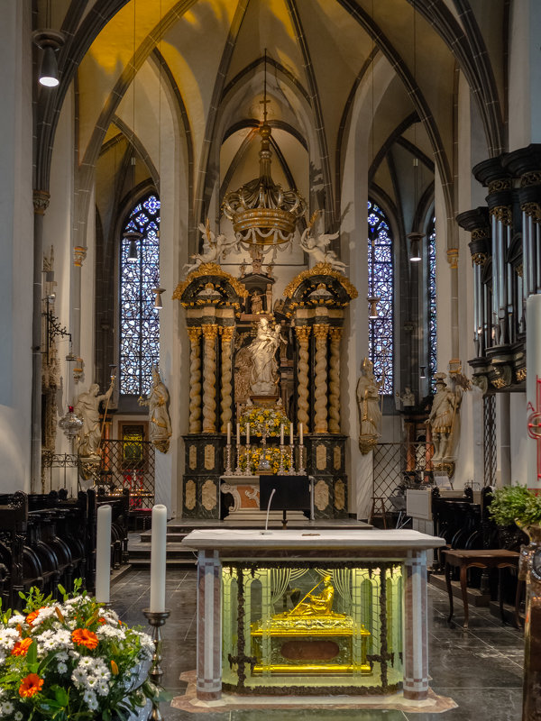 Интерьер церкви Санкт Ламберта, Дюссельдорф - Witalij Loewin