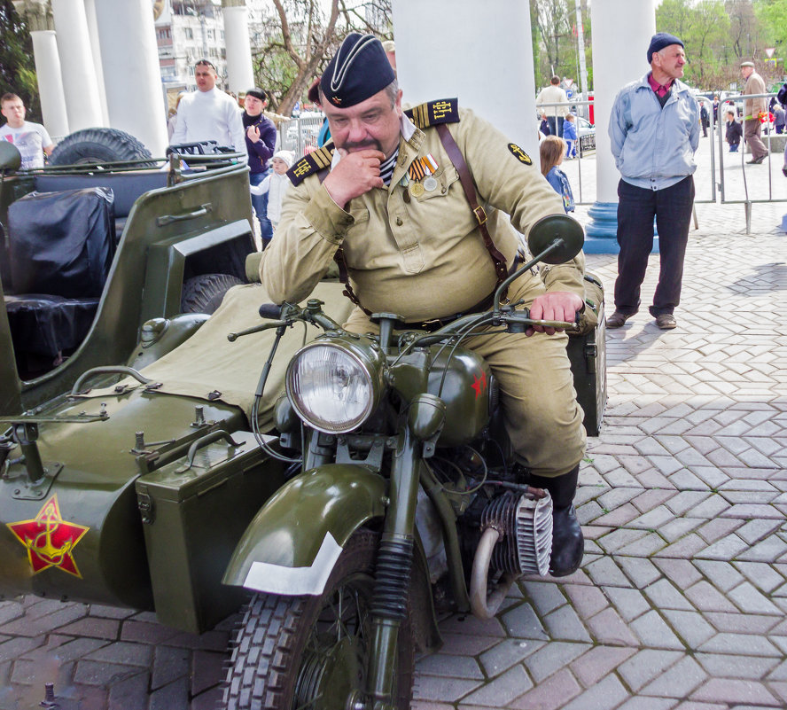 Боец вспоминает минувшие дни.... - Варвара 