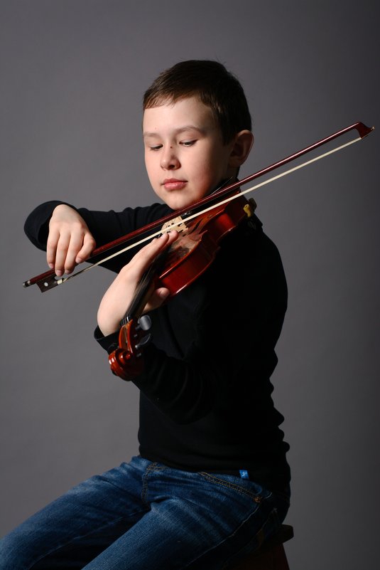 Юный скрипач - Виктория Доманская
