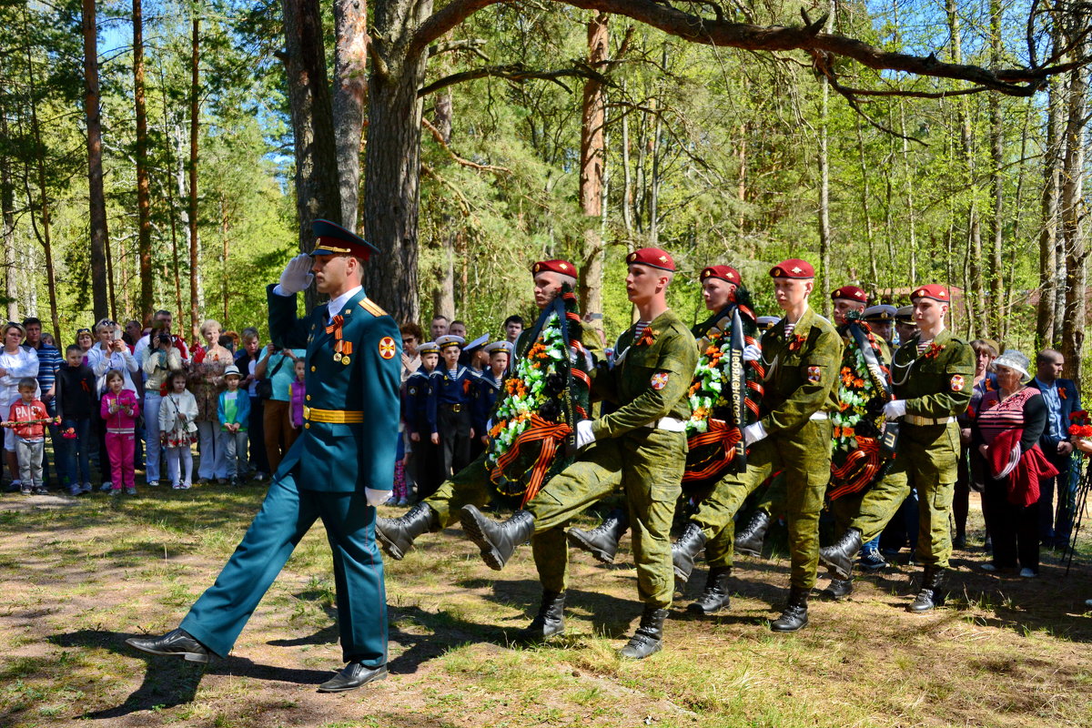 возложение венков - Валентина Папилова