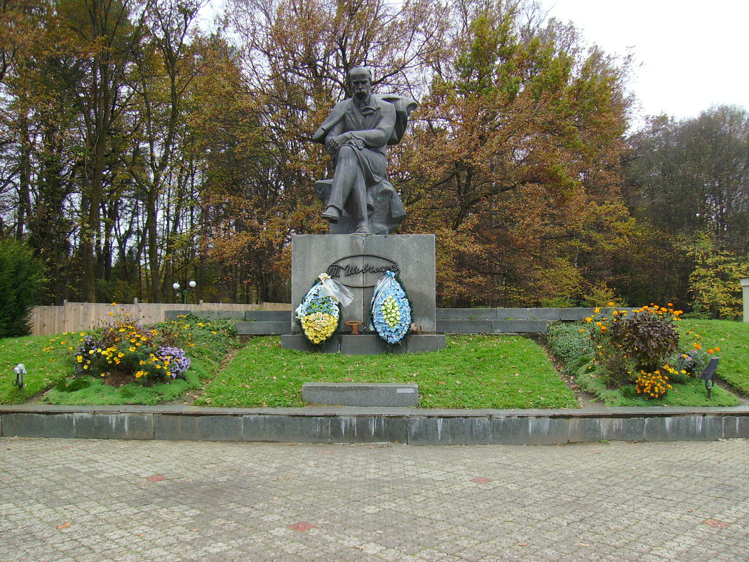 Памятник  Тарасу  Шевченко  в  Моршине - Андрей  Васильевич Коляскин